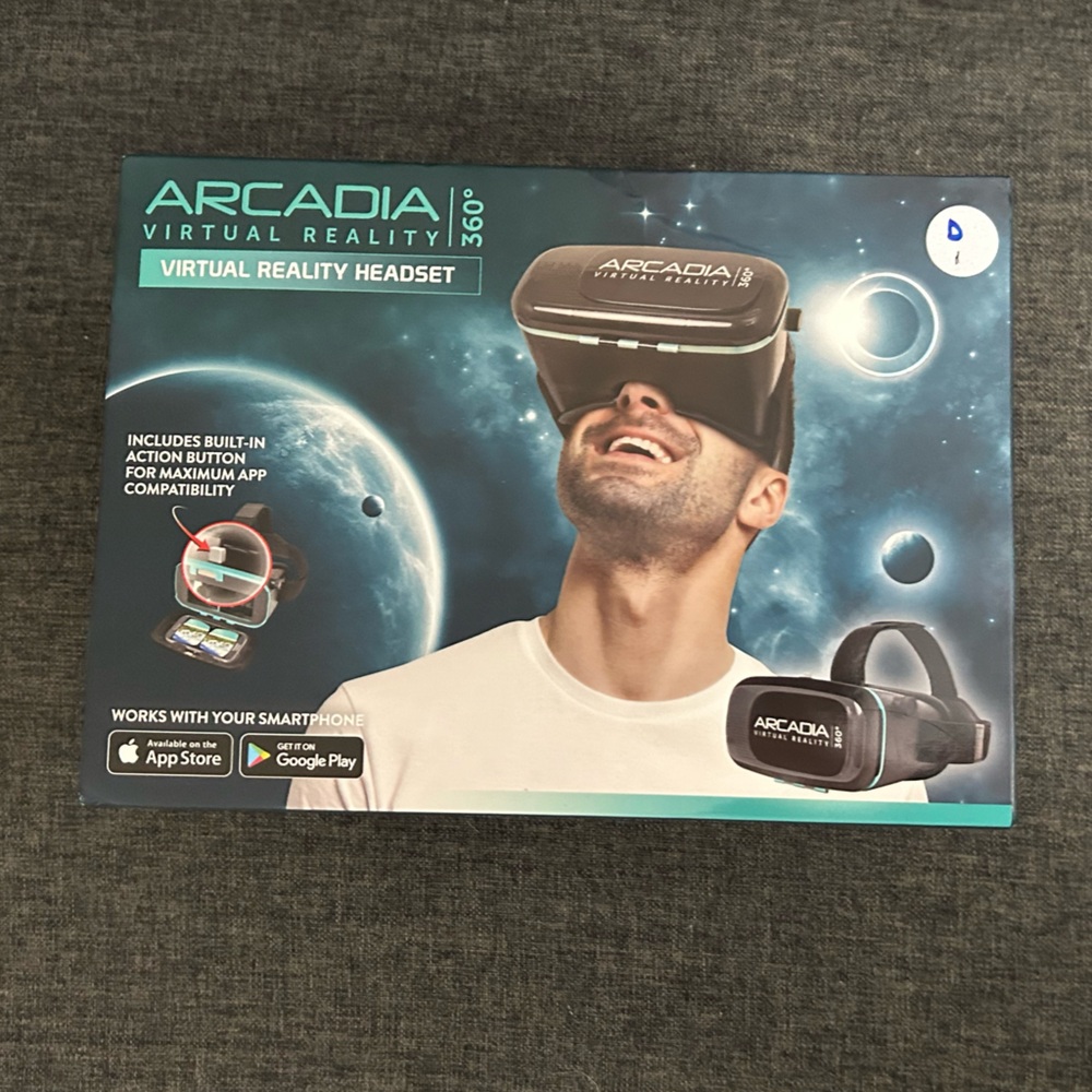 Arcadia Black Virtual Reality Headset
